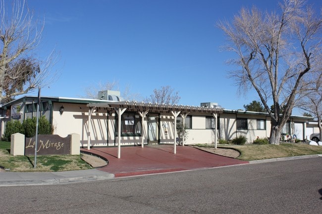 Primary Photo - La Mirage