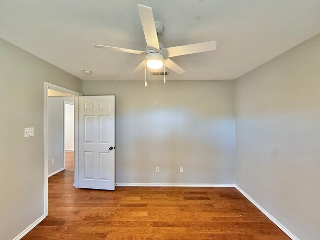Building Photo - Stunning 4 Bedroom in Tyler! Available in WISD! Almost Ready!
