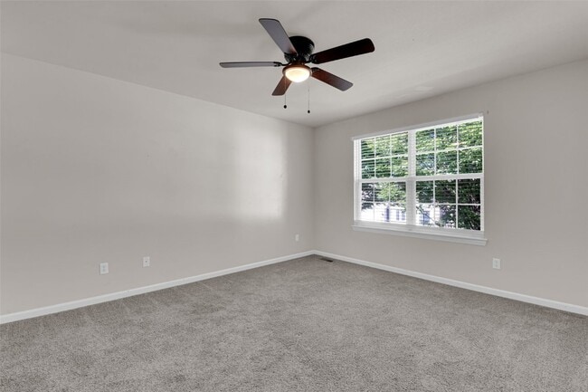 Building Photo - 51 Fountainview Dr