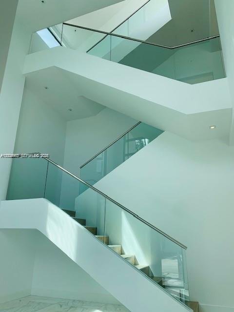 Building Photo - 785 Harbor Dr