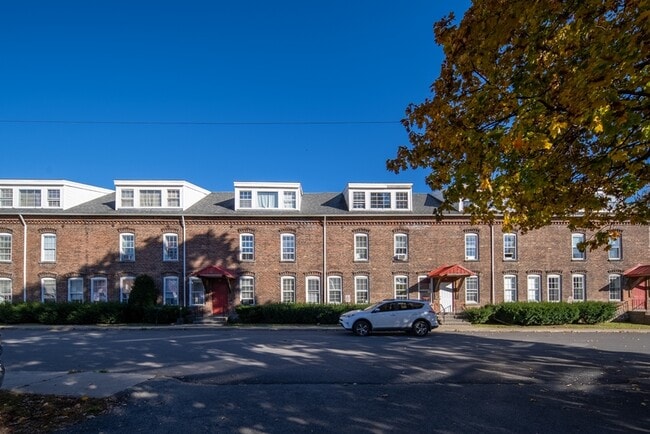 Building Photo - 50-62 East Street - 1C