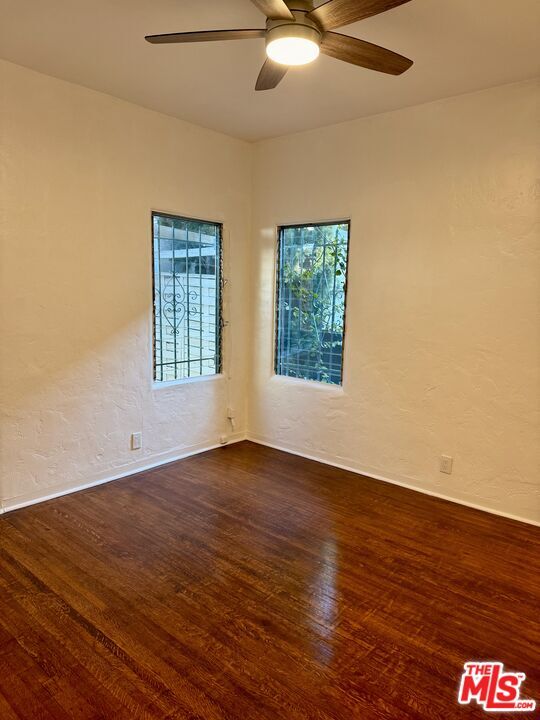 Building Photo - 2166 Beachwood Terrace