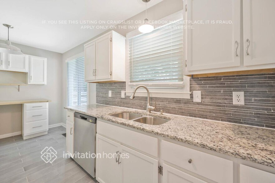 Building Photo - 816 Restover Ct