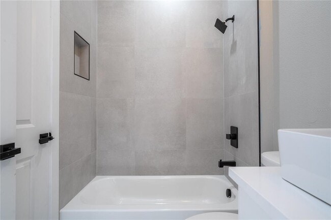 Building Photo - 70 McDill Dr