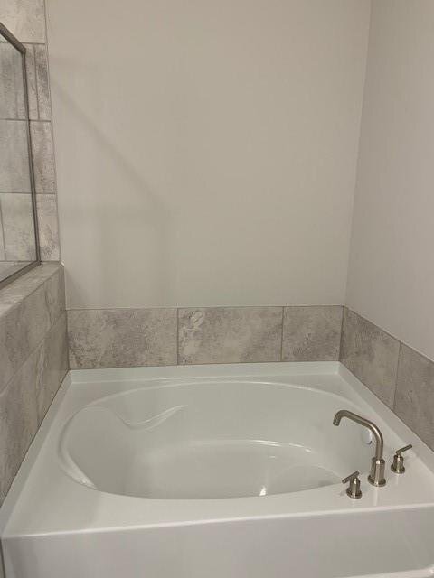 Building Photo - 3925 Redwood Dr
