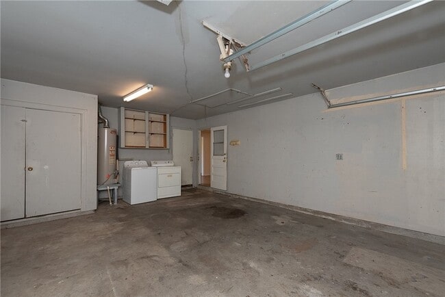 Building Photo - 2317 Carter Creek Pkwy