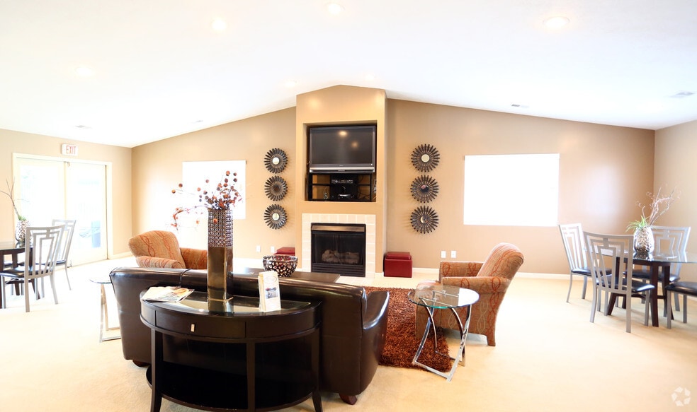 Rock Creek Apartments 14814 Giles Rd Omaha NE 68138 Apartment Finder