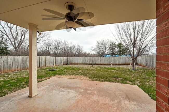 Building Photo - Gorgeous 3 bedroom 2 Bath Home in the Heart of Edmond