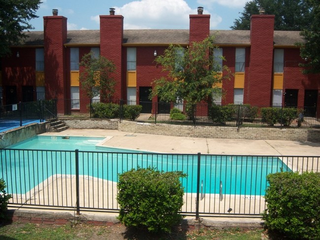 Pool - Rama Apartments