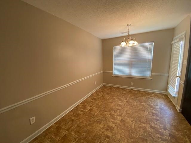 Building Photo - 385 Dogwood Springs Dr