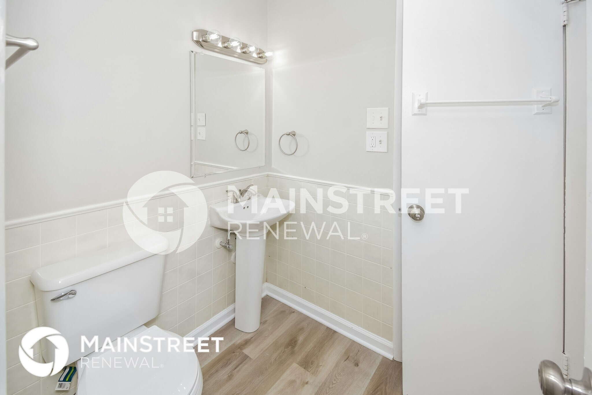 Building Photo - 9413 Rochelle Dr