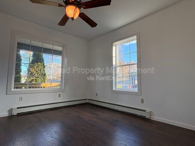 Building Photo - 24 Willis St