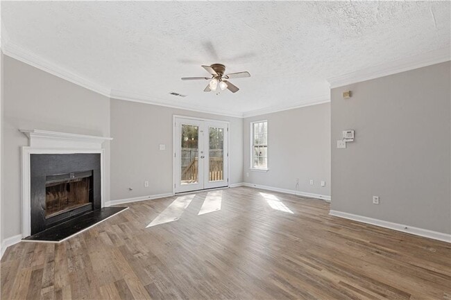 Building Photo - 5940 Hampton Ct