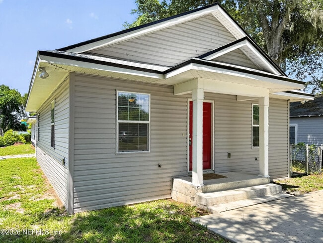 Building Photo - 2220 Flesher Ave