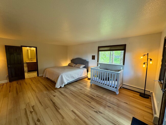 Building Photo - 2521 Autumn Cir