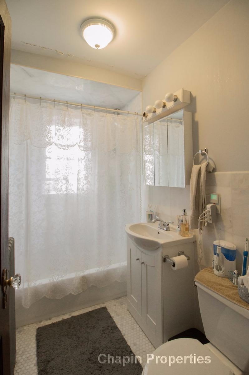 Building Photo - 55 Franklin St