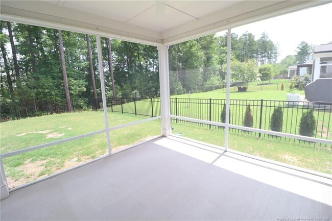 Building Photo - 2621 Impulsion Dr