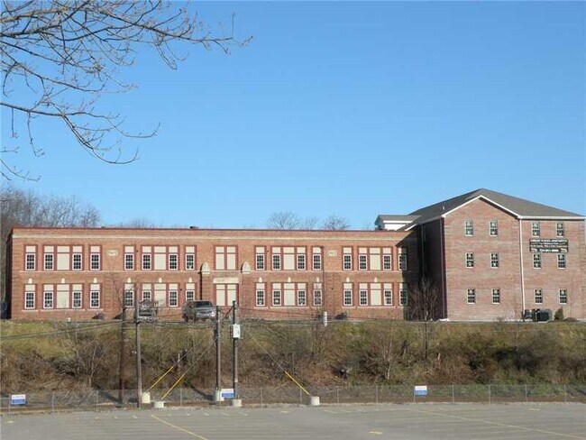 Building Photo - 6450 Pleasant St