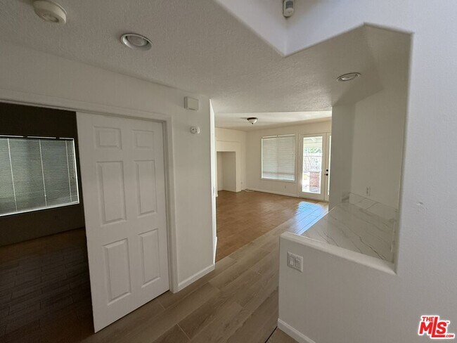 Building Photo - 3119 Fulham Ct