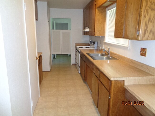 Building Photo - VA6116MR
