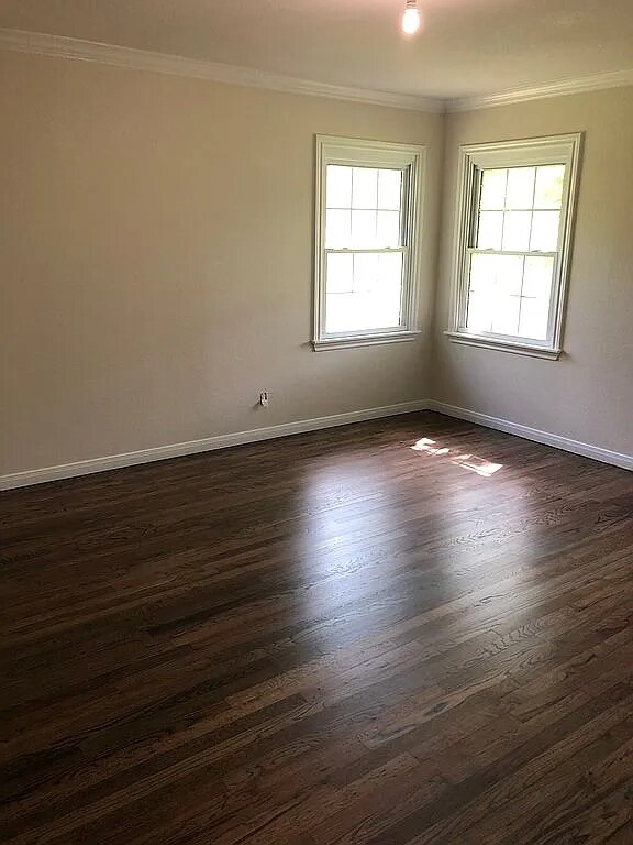 Building Photo - 311 Santa Fe Dr