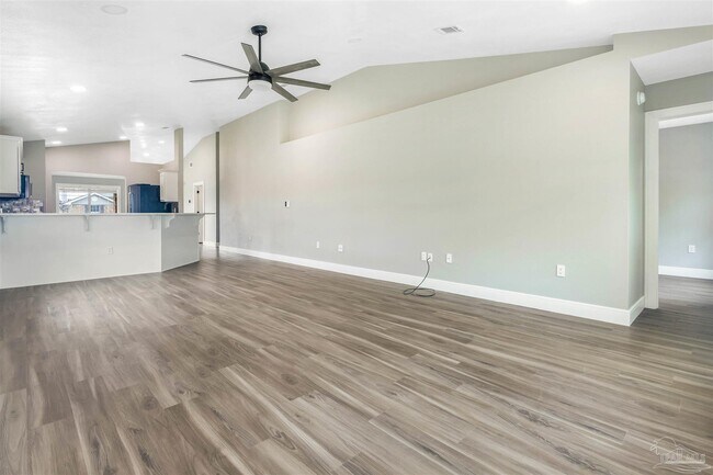 Building Photo - 3057 Illinois Pl