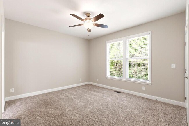 Building Photo - 24524 Ruff Ruff Ln