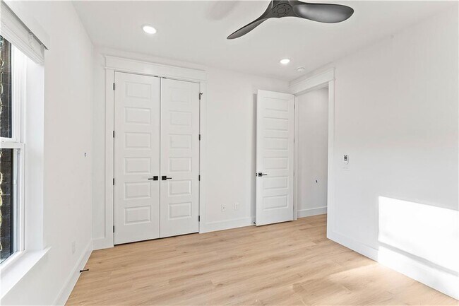 Building Photo - 2 Kolman Ln