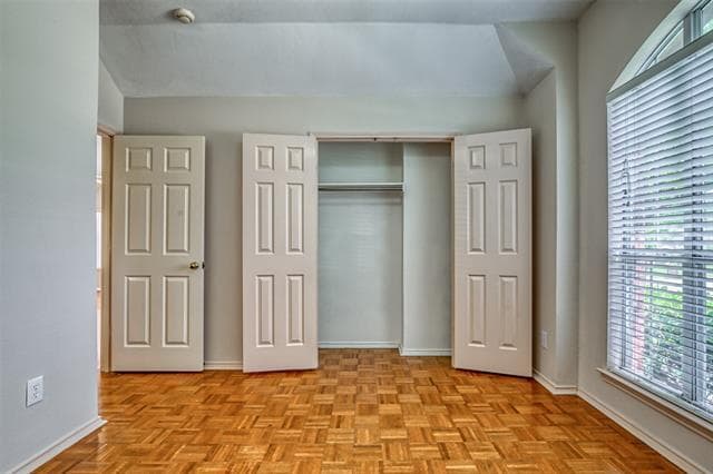 Building Photo - 3009 Ridge Hollow Dr