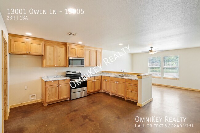 Building Photo - 13001 Owen Ln