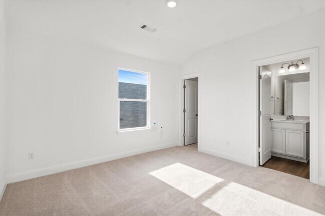 Building Photo - 310 Georgia Lace Trail