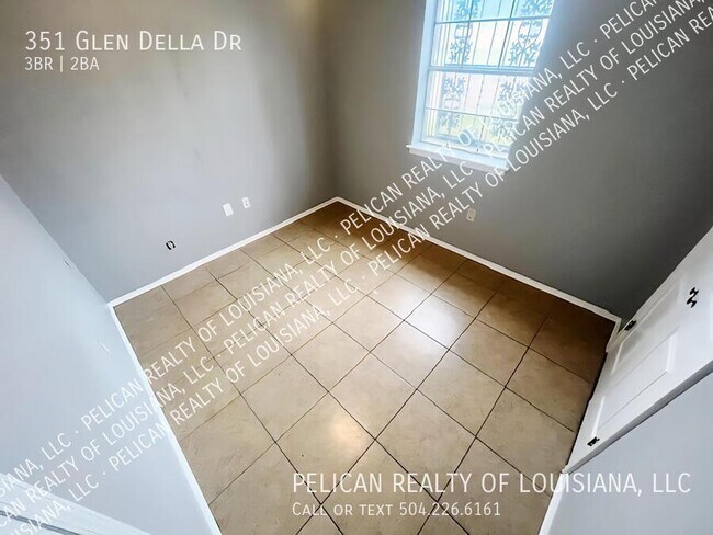 Building Photo - 351 Glen Della Dr