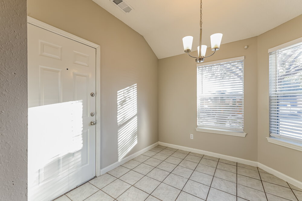 Building Photo - 20735 Fox Cliff Ln