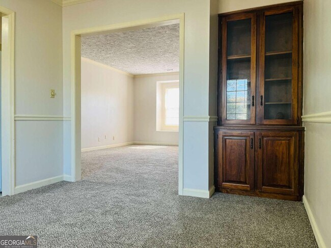 Building Photo - 207 Harwell Ave