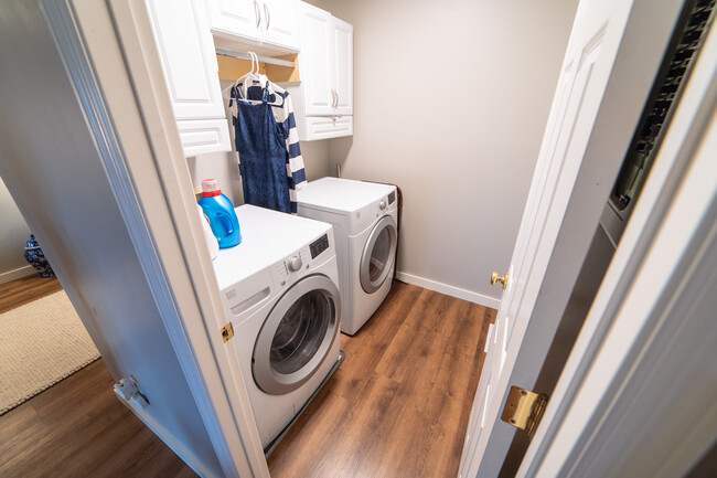 Laundry room - 409 Overbrook Dr