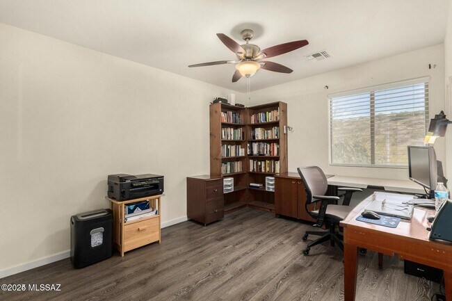 Building Photo - 39027 Furlong Ct