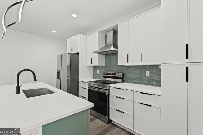 Building Photo - 598 Formwalt St SW