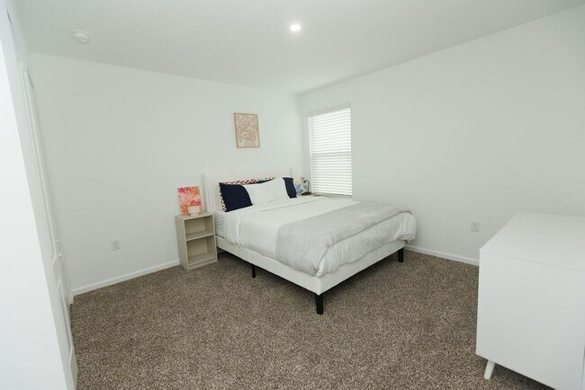 Building Photo - For Rent | Like-New 3BR/2BA Home in The Arbors – Northside Jacksonville