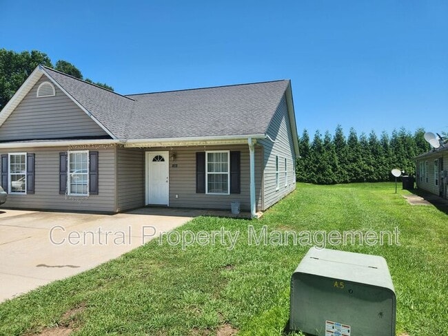 Building Photo - 506 Seays Crest Dr