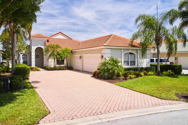 Building Photo - 8282 Spyglass Dr