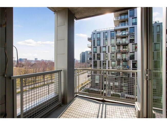 Building Photo - 901 S 2nd St