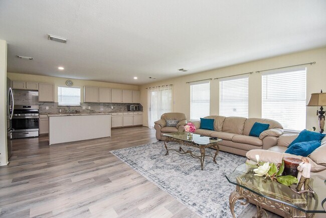 Building Photo - 9506 Tree Sparrow Ln