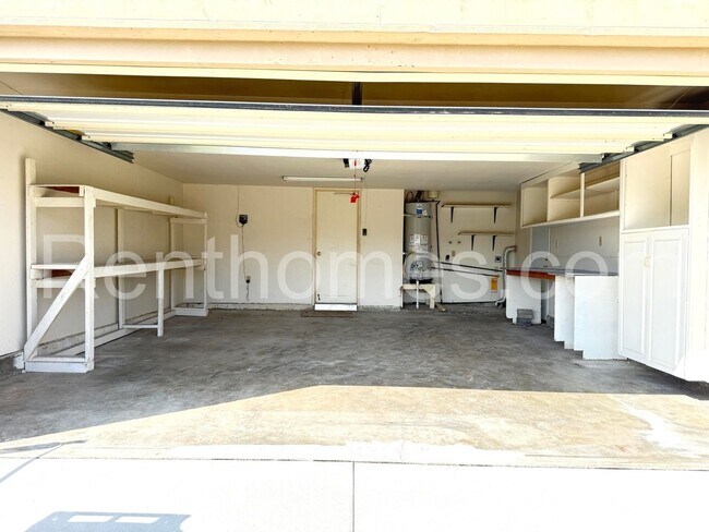 Building Photo - 1553 Palomar Dr