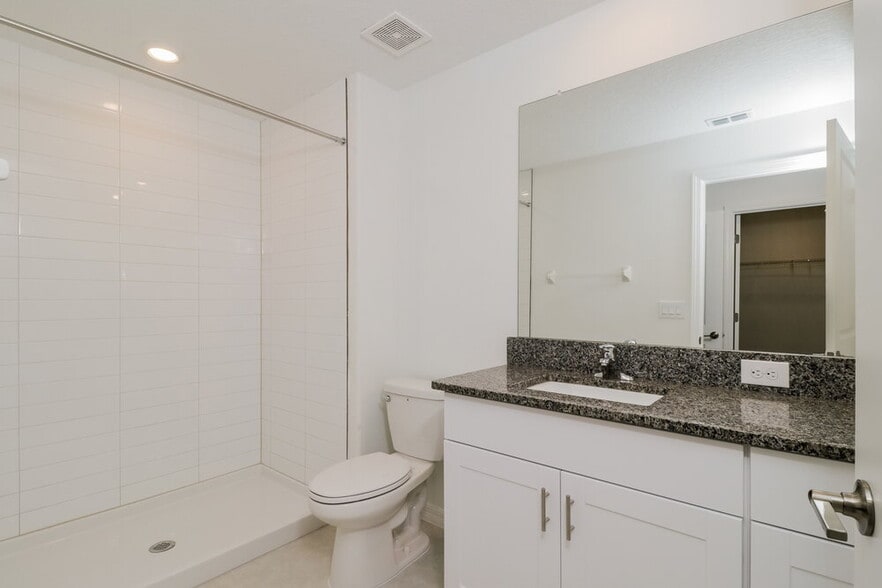 Building Photo - 2149 Great Sapphire Ln