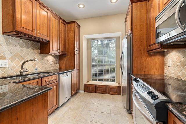 Building Photo - 8600 Coppertowne Ln