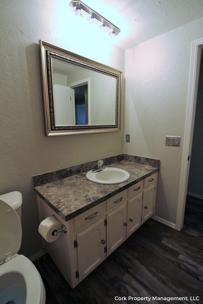 Building Photo - 1301 Del Norte Dr