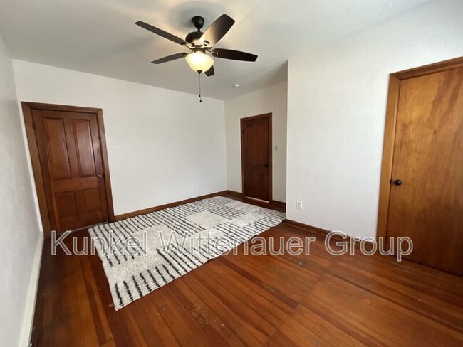 Building Photo - 310 E Washington St