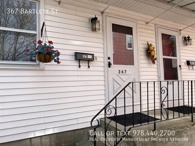 Building Photo - 367 Bartlett St