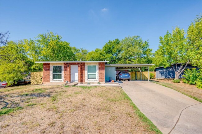 Building Photo - 3304 Dolphin Cove