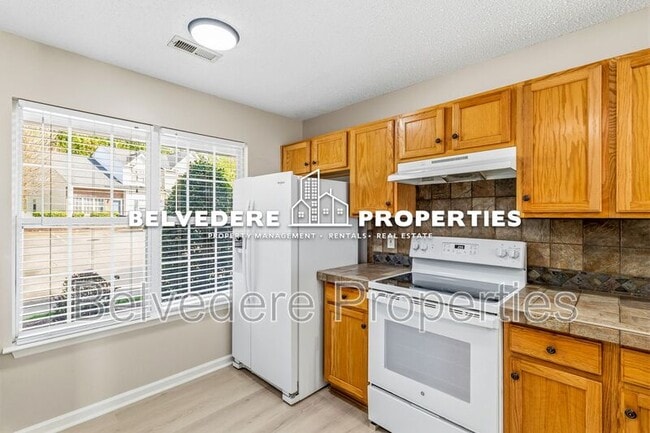 Building Photo - 4405 Carly's Way